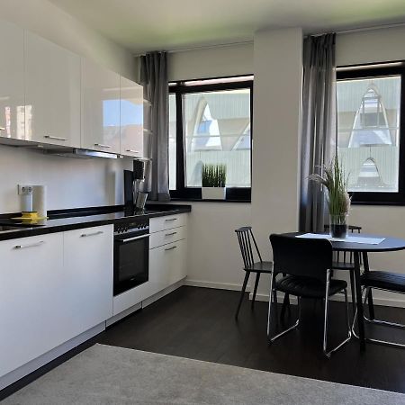 Luxury Waterfront Apartment Берлин Экстерьер фото