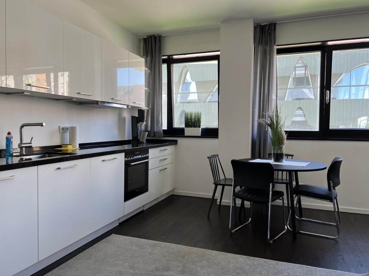 Luxury Waterfront Apartment Берлин Экстерьер фото
